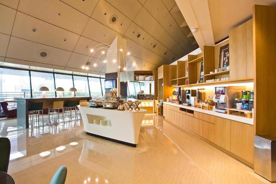 Ambassador Transit Lounge Terminal 2 Hotel Singapore Eksteriør billede