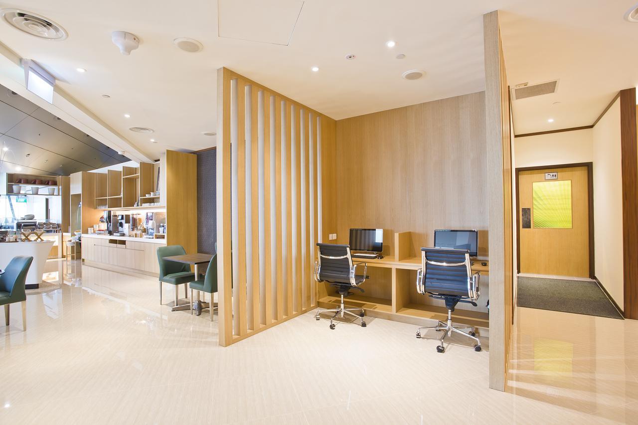 Ambassador Transit Lounge Terminal 2 Hotel Singapore Eksteriør billede